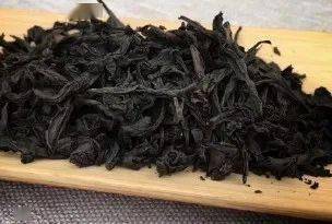 天价岩茶炒作之殇 谁在为50万斤的疯狂买单？